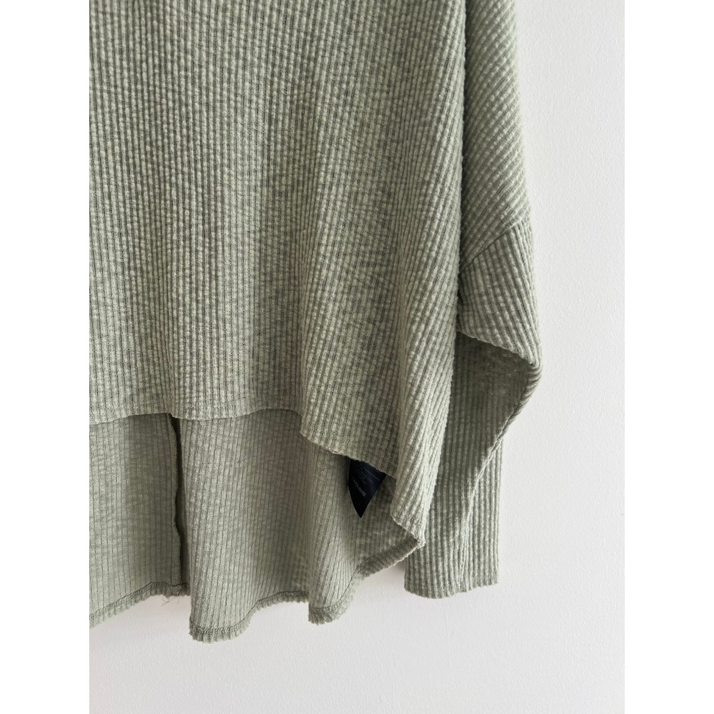 Urban Outfitters Sage Waffle Knit Henley Top L Oversized‎ Cottagecore UO - Picture 3 of 8
